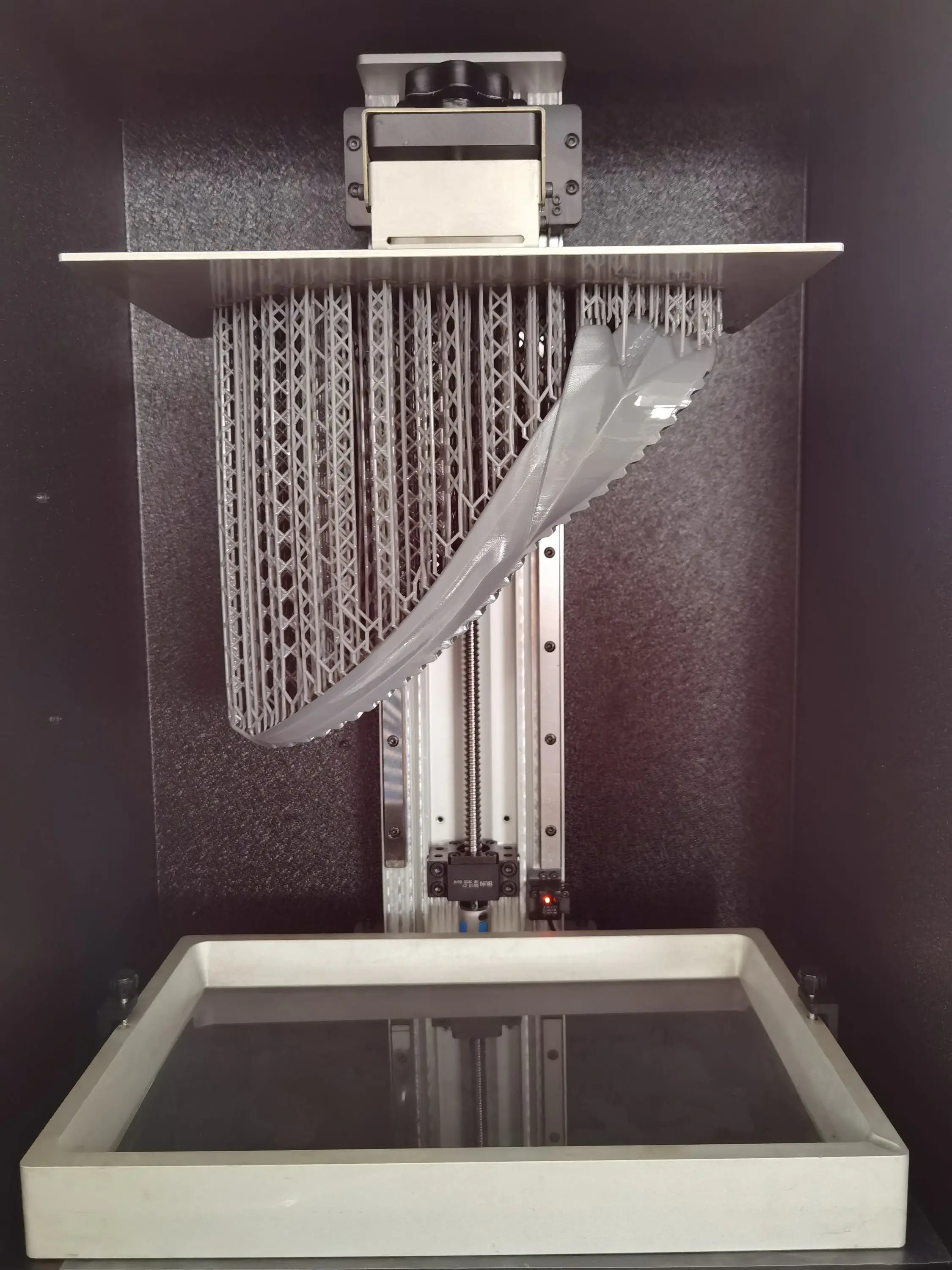 Emake 405nm 3D Printer Resin, Multi‑Purpose for Jewelry, Dental, Shoe Mold, Architecture, Toy & Art Models - Image 4